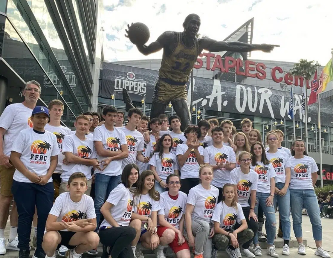 Groupe de jeunes FFBC en voyage NBA à Los Angeles
